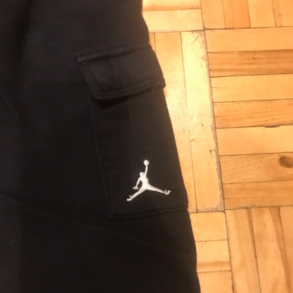 Jordan Kids Black Cargo Joggers​​ - Picture 2 of 3